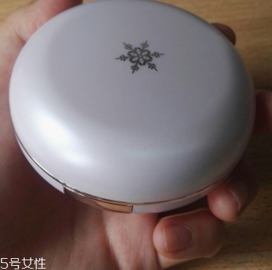 自然堂爆水小粉盒怎么樣？新品粉膏氣墊上市