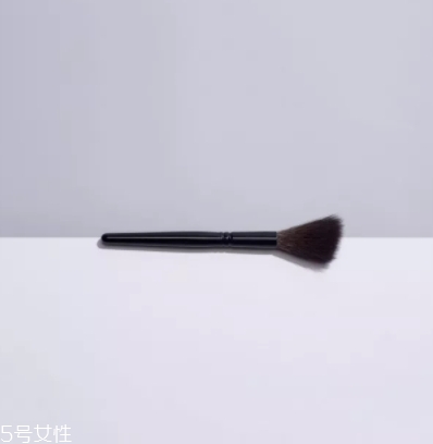 高光刷哪個牌子好？好用到哭的高光刷