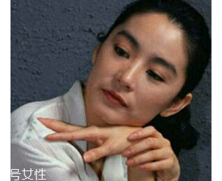 屁股下巴是一種病嗎？長(zhǎng)好了顏值高