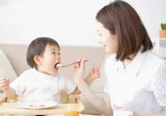 一歲以內(nèi)的寶寶不能吃什么？醬油等常見食物不能吃