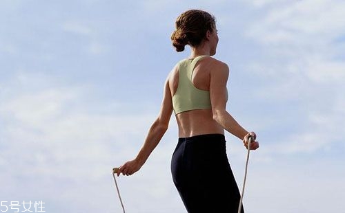 怎樣跳繩可以有效減肥？推薦這四種跳繩方式