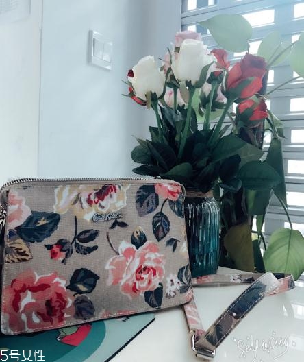 cath kidston什么檔次？英國(guó)復(fù)古摩登品牌