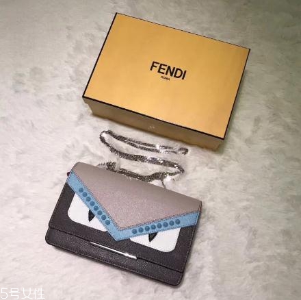 fendi包包怎么樣？時(shí)尚潮人人手一個(gè)的包包