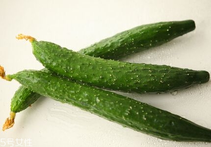 女性經(jīng)常揉肚子能減肥嗎？揉肚子好處多多