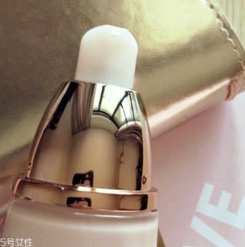 自然堂乳液怎么打開？按壓不出來不要著急