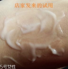 自然堂乳液怎么打開？按壓不出來不要著急