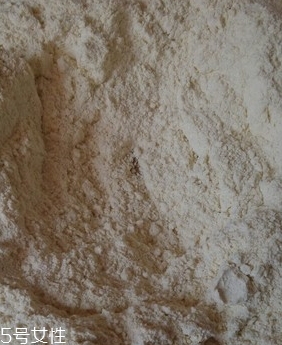 油角的皮要怎樣才松脆？關(guān)鍵看火候和時間