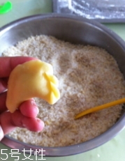 炸油角的面怎么和？用生面還是燙面你知道嗎？