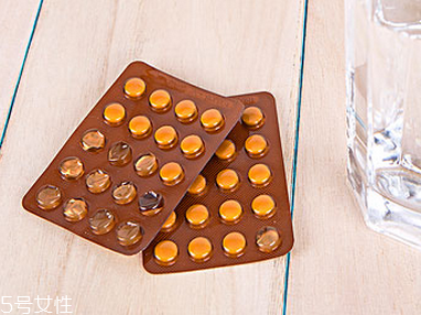 葉酸和鈣片可以同時(shí)吃嗎？葉酸和鈣片同吃無(wú)害