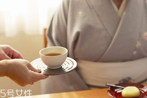 茶怎么喝最保健？早午晚三餐都能喝