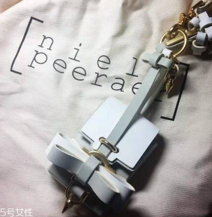 niels peeraer包包多少錢(qián)？滿足你所有的少女情節(jié)