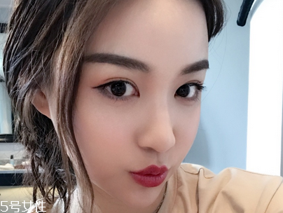 激光點(diǎn)痣后多久能洗臉？點(diǎn)痣后臉上有可能會(huì)有凹洞