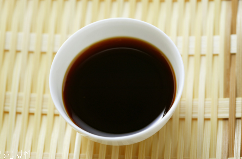 點痣以后可以化妝嗎？點痣后醬油不宜多吃