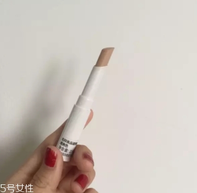 遮瑕棒什么時(shí)候用？用來修飾底妝妝容