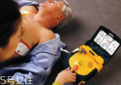 人心臟驟停后還能活嗎？救治及時生還希望大
