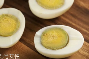 蛋黃煮綠了能吃嗎？硫化物對身體無害