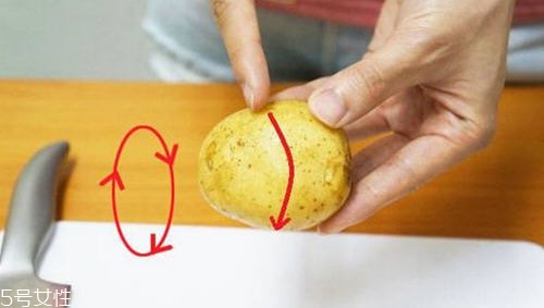 去土豆皮的注意事項(xiàng)？四大注意事項(xiàng)需警惕