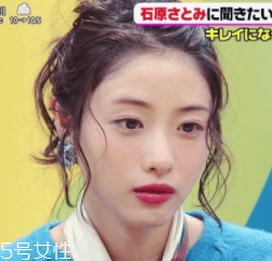 2018開年爆款色莓果紫，怎么涂更美？
