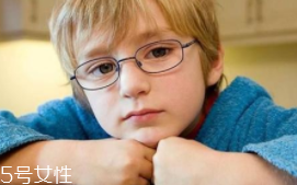眼睛激光手術(shù)會不會發(fā)生意外？20年經(jīng)驗手術(shù)水平高
