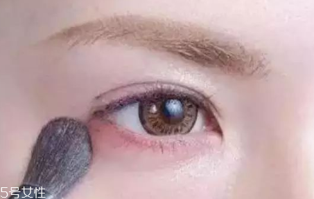 兔子腮紅怎么畫才可愛？中年少女必備腮紅畫技