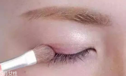 兔子腮紅怎么畫才可愛？中年少女必備腮紅畫技