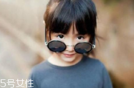 Jasper戴墨鏡，這樣扮酷讓孩子更自信！