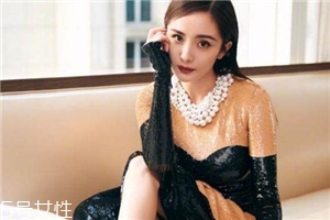 亮片裙子怎么搭配？年底聚會就要blingbling