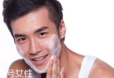 男士護(hù)膚品有什么特別之處？男性出油是女性的2倍