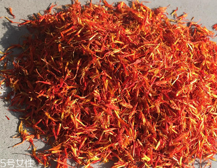 紅花泡腳孕婦可以用嗎？妊娠期禁止使用紅花