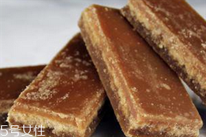 阿膠可以和紅糖一起吃嗎？煮紅糖水要放多少紅糖？