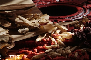 血?dú)獠蛔阍趺凑{(diào)理？5招調(diào)理好氣血