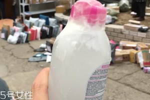 網(wǎng)購卸妝水凍成冰坨，化妝品該怎么保存？
