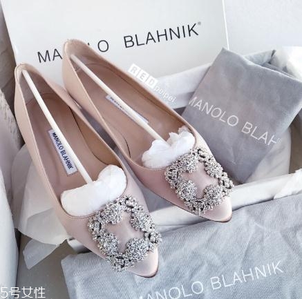 manolo blahnik是哪個國家的牌子？女星們的紅毯指定用鞋