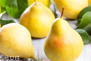 減肥一天吃幾個梨子？怎樣吃梨子減肥？