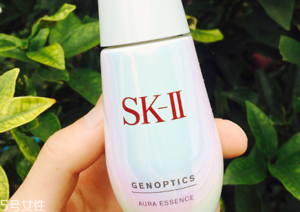 sk2小燈泡和小銀瓶哪個好？sk2小燈泡使用測評