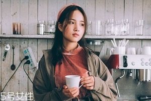 絲白祛斑軟膏多久見效？三個(gè)療程效果更佳