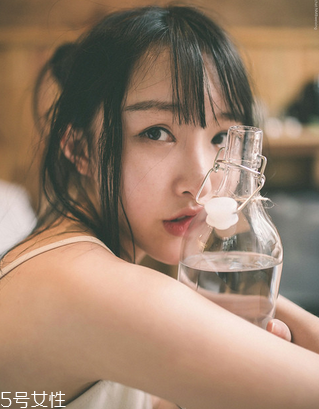 絲白祛斑軟膏多久見效？三個(gè)療程效果更佳