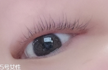 ettusais艾杜莎睫毛膏打底膏怎么用？睫毛一天不會(huì)塌