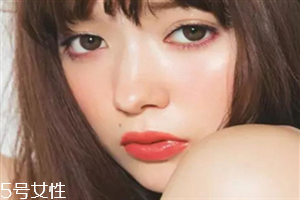 怎樣防止眼影暈染？七種日常眼影搭配秘訣