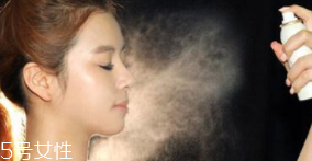 防曬噴霧為什么用得那么快？噴夠多才有用