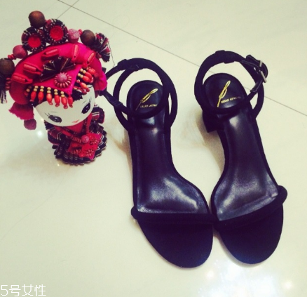 brian atwood是哪個(gè)國(guó)家的牌子？最性感的足尖風(fēng)情