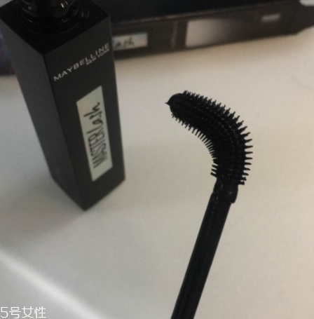 美寶蓮彎彎睫毛膏多少錢？美寶蓮重新定義睫毛膏
