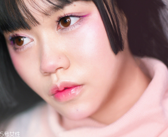 桃花眼妝容好看嗎？桃花眼妝容教程