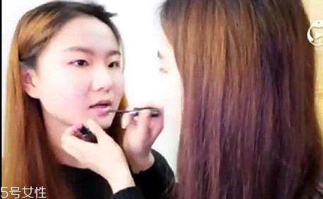 內雙怎么畫眼線？內雙眼皮畫眼妝技巧