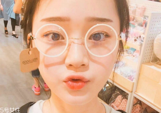 內雙怎么畫眼線？內雙眼皮畫眼妝技巧