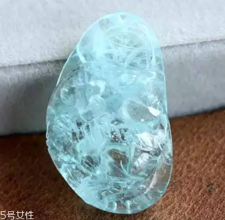 海藍寶可以戴著睡覺嗎？整片海洋都在你手上了