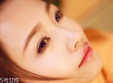蓓昂斯卸妝水可以卸眼唇嗎？卸除眼妝小貼士