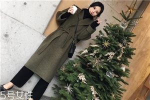 大衣和羽絨服哪個(gè)保暖？這個(gè)冬天不會(huì)冷