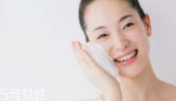 精華水購買要注意哪些成分？看清成分排位
