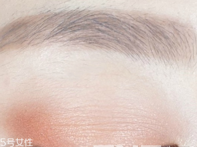 單眼皮怎么化大眼妝？媲美開眼角的大眼妝
